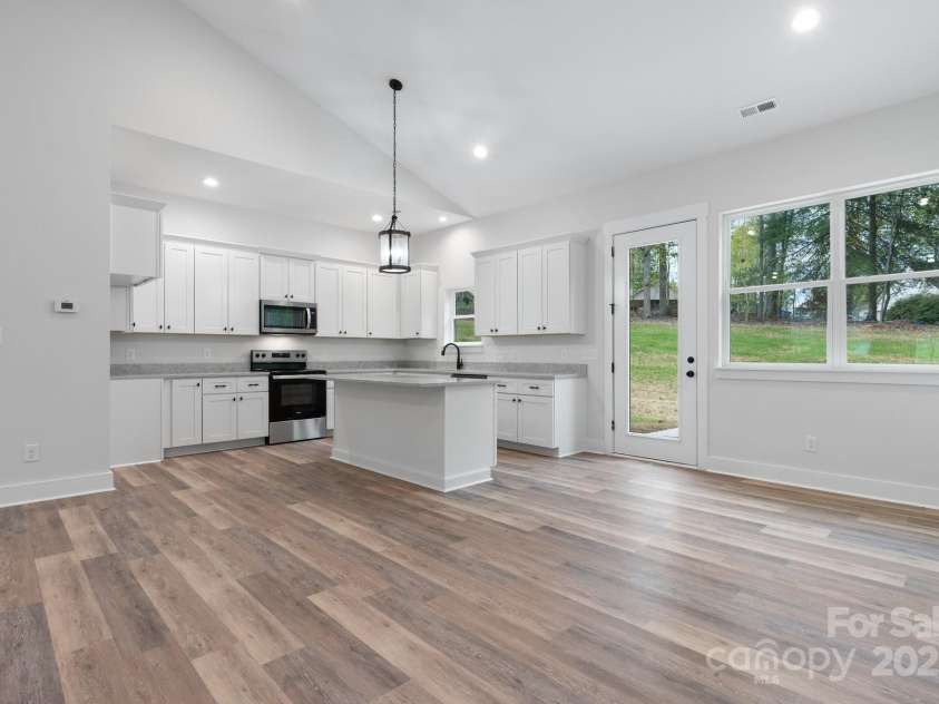 2045 Cordia Circle, Newton, NC 28658.  MLS# CAR4247676, YatesRealty ID 28786. 