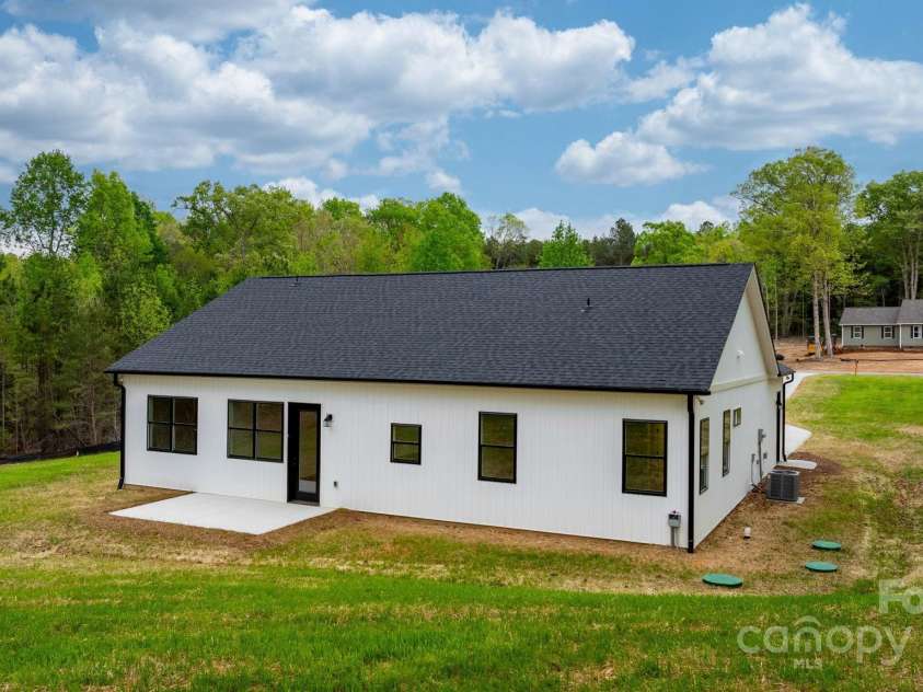 2045 Cordia Circle, Newton, NC 28658.  MLS# CAR4247676, YatesRealty ID 28786. 