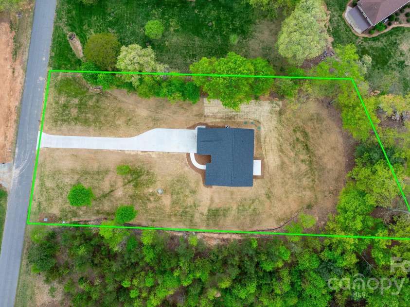 2045 Cordia Circle, Newton, NC 28658.  MLS# CAR4247676, YatesRealty ID 28786. 