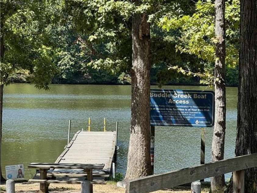 307 Pinehaven Drive, Lexington, NC 27292.  MLS# CAR4302117, YatesRealty ID 28787. 