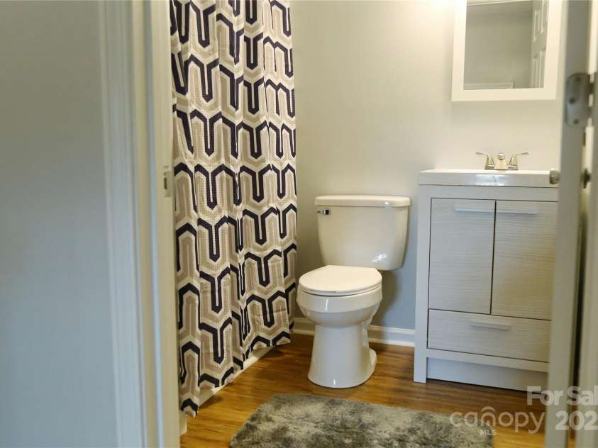 9900 Alexander Glen Drive, Charlotte, NC 28262.  MLS# CAR4285892, YatesRealty ID 28788. 9900 AGDr - Bathroom