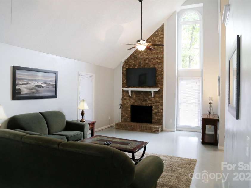 9900 Alexander Glen Drive, Charlotte, NC 28262.  MLS# CAR4285892, YatesRealty ID 28788. 9900 AGDr - Living Room