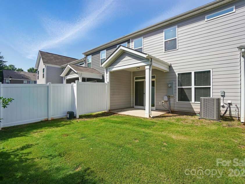 8018 Saluda Drive, Charlotte, NC 28269.  MLS# CAR4255269, YatesRealty ID 28789. 