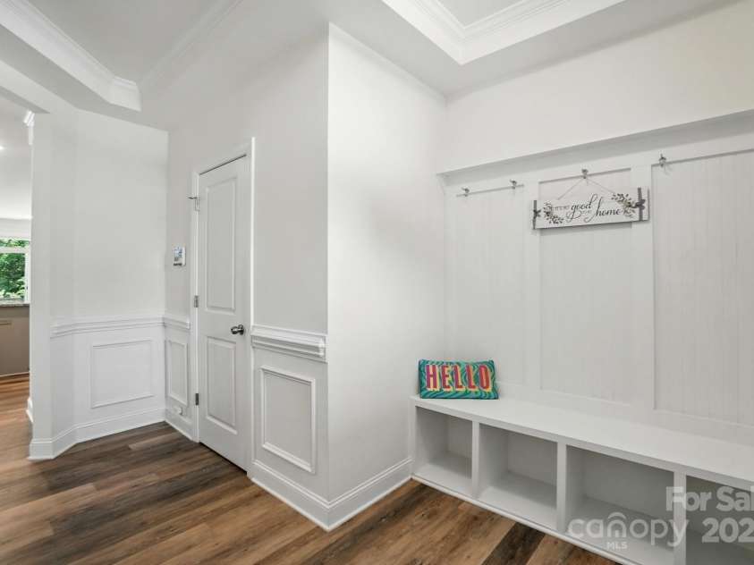 8018 Saluda Drive, Charlotte, NC 28269.  MLS# CAR4255269, YatesRealty ID 28789. 