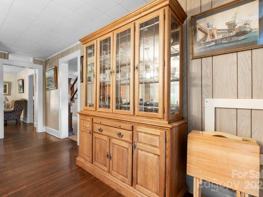 237 Shiloh Church Road, Hickory, NC 28601.  MLS# CAR4275859, YatesRealty ID 2879. 