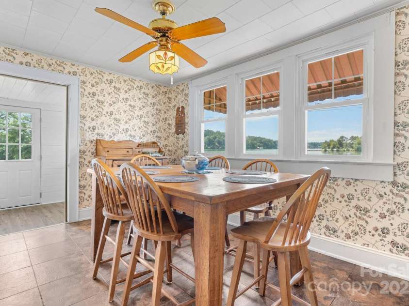 237 Shiloh Church Road, Hickory, NC 28601.  MLS# CAR4275859, YatesRealty ID 2879. 