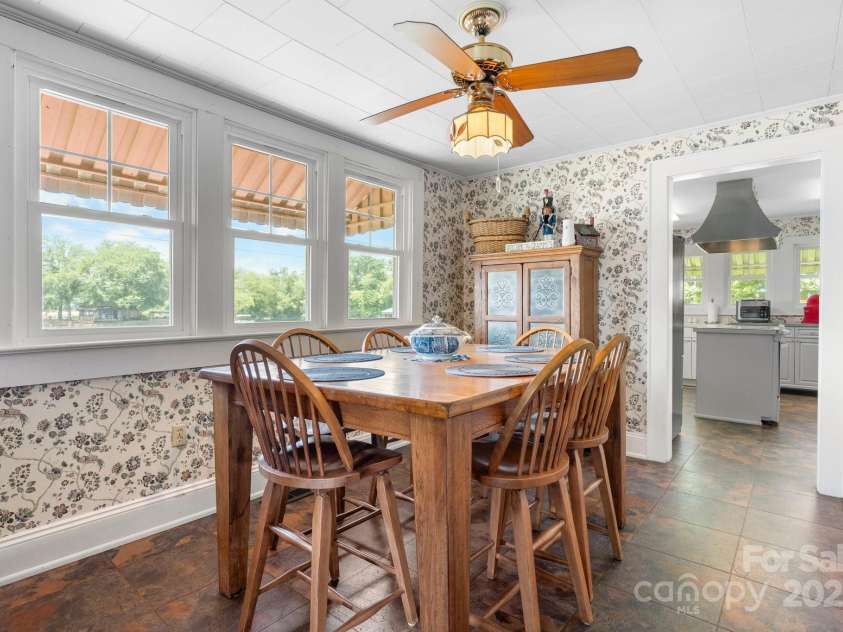 237 Shiloh Church Road, Hickory, NC 28601.  MLS# CAR4275859, YatesRealty ID 2879. 