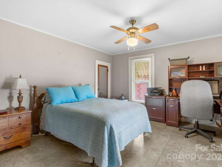 237 Shiloh Church Road, Hickory, NC 28601.  MLS# CAR4275859, YatesRealty ID 2879. 