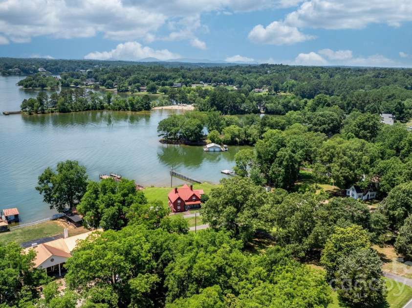 237 Shiloh Church Road, Hickory, NC 28601.  MLS# CAR4275859, YatesRealty ID 2879. 