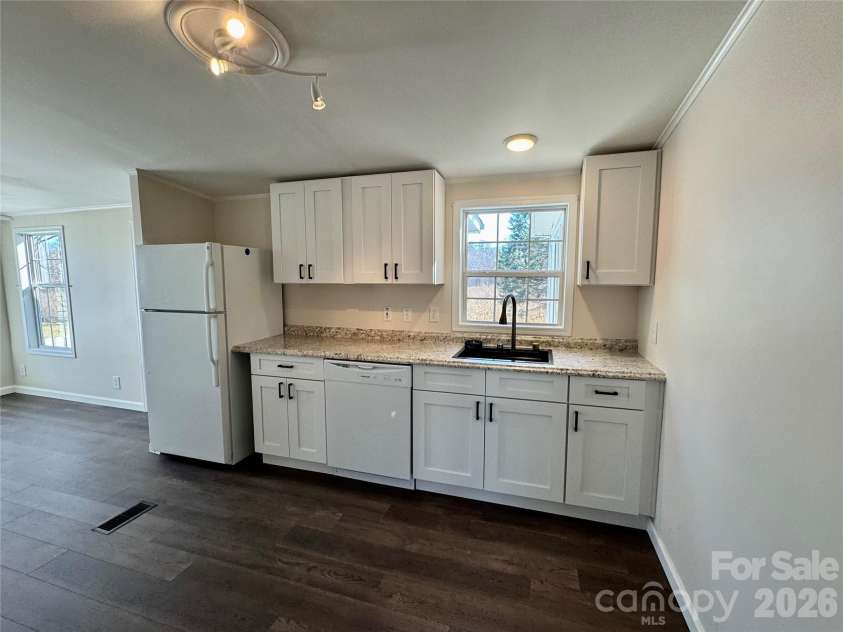 436 Riverwind Drive, Hendersonville, NC 28739.  MLS# CAR4219955, YatesRealty ID 2879. Kitchen 2