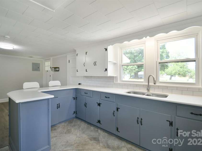 2306 C Street, Kannapolis, NC 28081.  MLS# CAR4255264, YatesRealty ID 28790. 