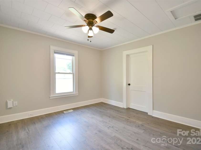 2306 C Street, Kannapolis, NC 28081.  MLS# CAR4255264, YatesRealty ID 28790. 