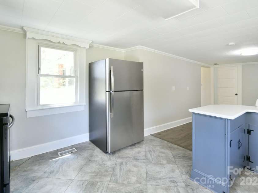 2306 C Street, Kannapolis, NC 28081.  MLS# CAR4255264, YatesRealty ID 28790. 