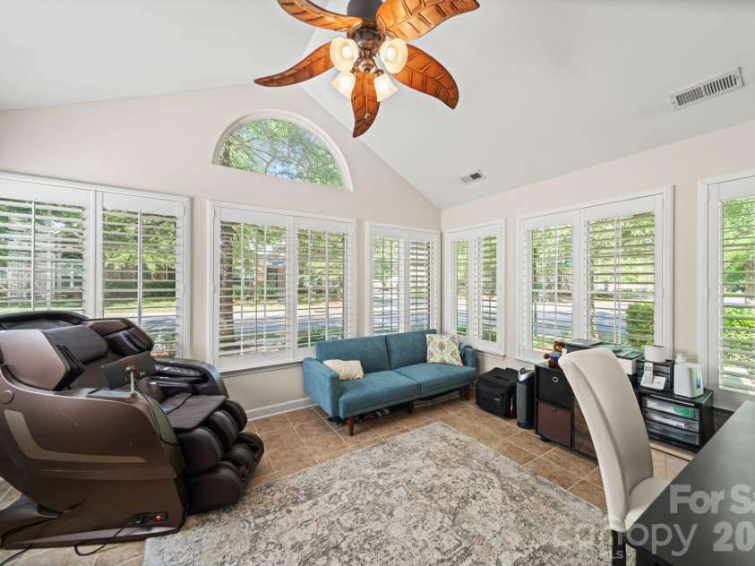 5418 Prosperity View Drive, Charlotte, NC 28269.  MLS# CAR4388273, YatesRealty ID 28792. 