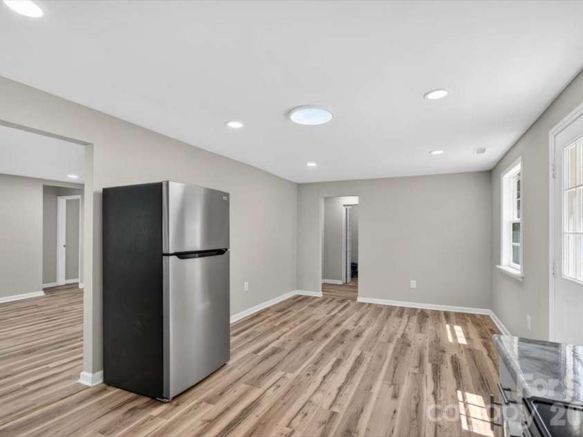 200 Eufola Road, Statesville, NC 28677.  MLS# CAR4376498, YatesRealty ID 28793. 