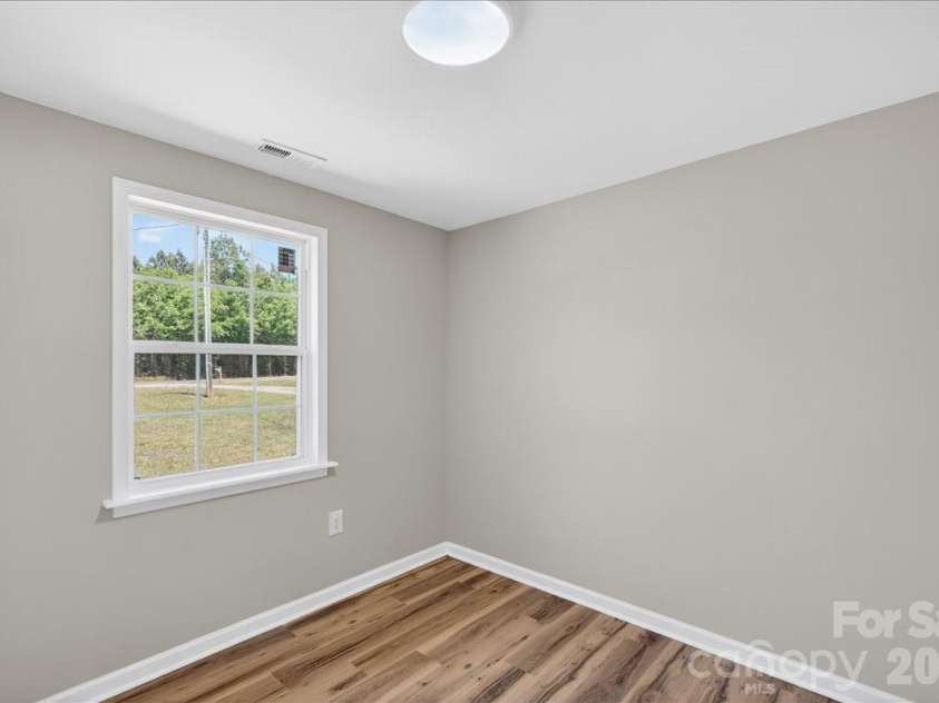 200 Eufola Road, Statesville, NC 28677.  MLS# CAR4376498, YatesRealty ID 28793. 