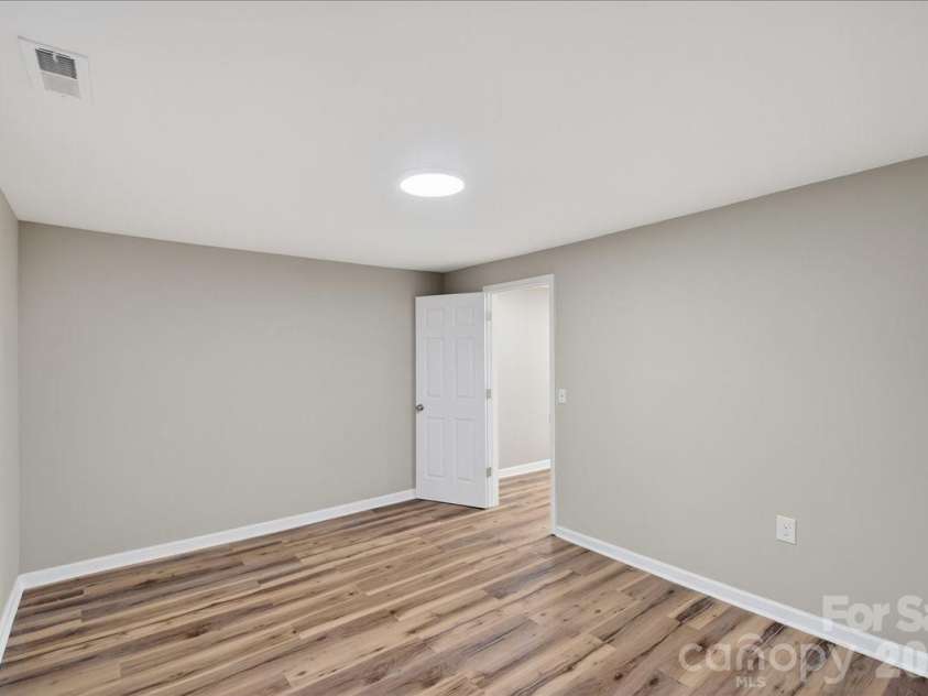 200 Eufola Road, Statesville, NC 28677.  MLS# CAR4376498, YatesRealty ID 28793. 