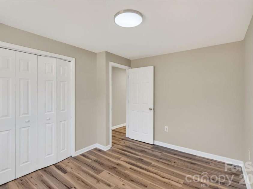 200 Eufola Road, Statesville, NC 28677.  MLS# CAR4376498, YatesRealty ID 28793. 