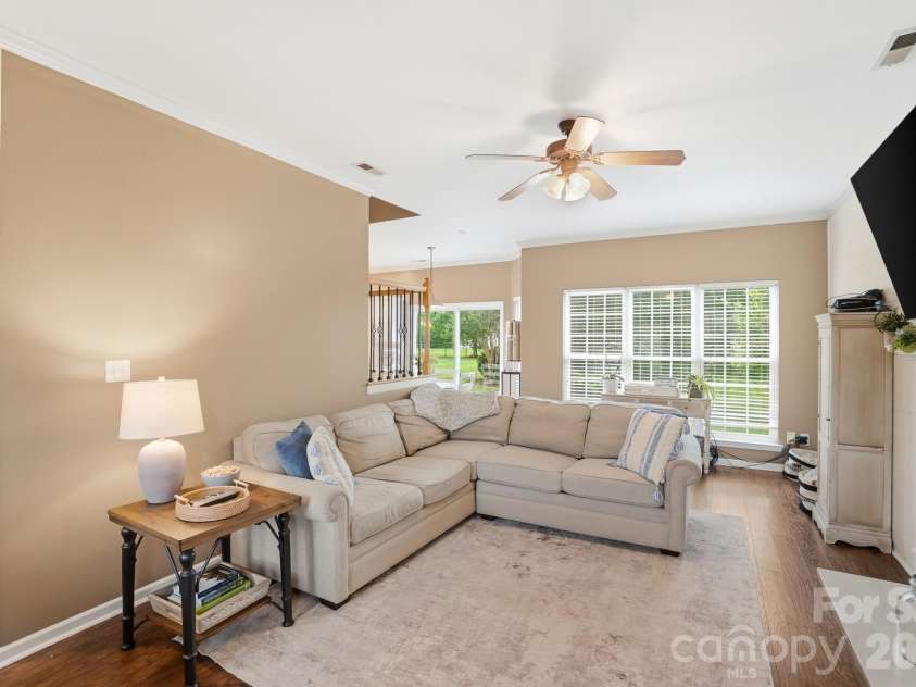 117 Heathrow Lane, Statesville, NC 28677.  MLS# CAR4389541, YatesRealty ID 28794. 