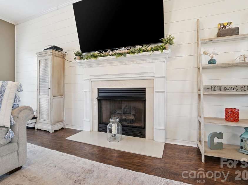 117 Heathrow Lane, Statesville, NC 28677.  MLS# CAR4389541, YatesRealty ID 28794. 
