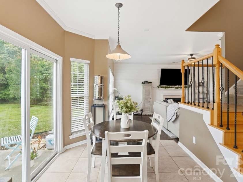117 Heathrow Lane, Statesville, NC 28677.  MLS# CAR4389541, YatesRealty ID 28794. 