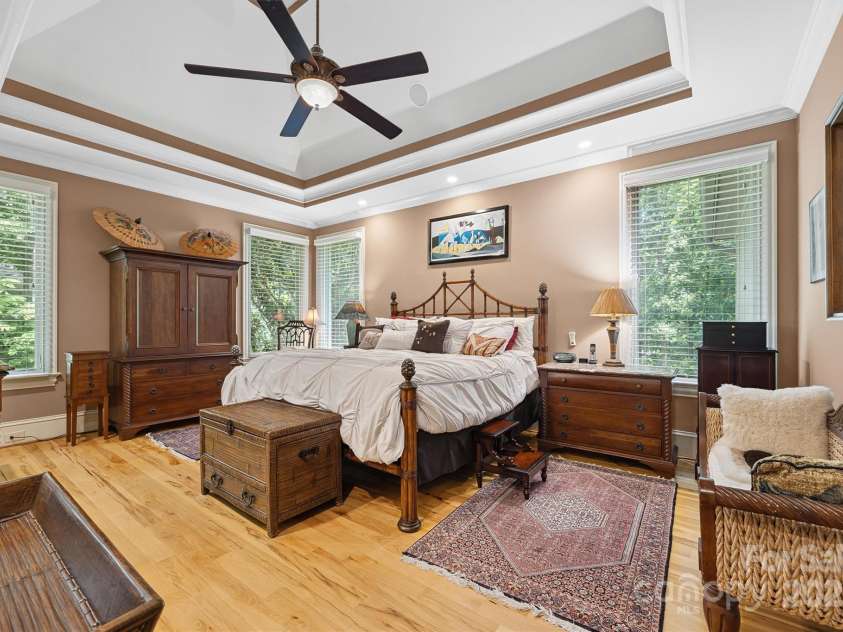 4550 Osprey Run Court, Denver, NC 28037.  MLS# CAR4278336, YatesRealty ID 28795. Huge Primary on Main