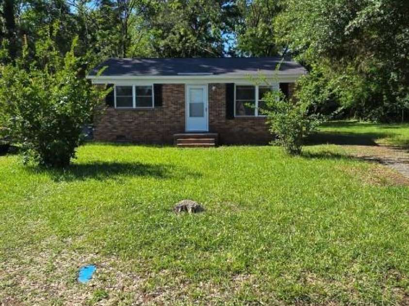 137 Walcott Court, Rock Hill, SC 29730.  MLS# CAR4390987, YatesRealty ID 28796. 