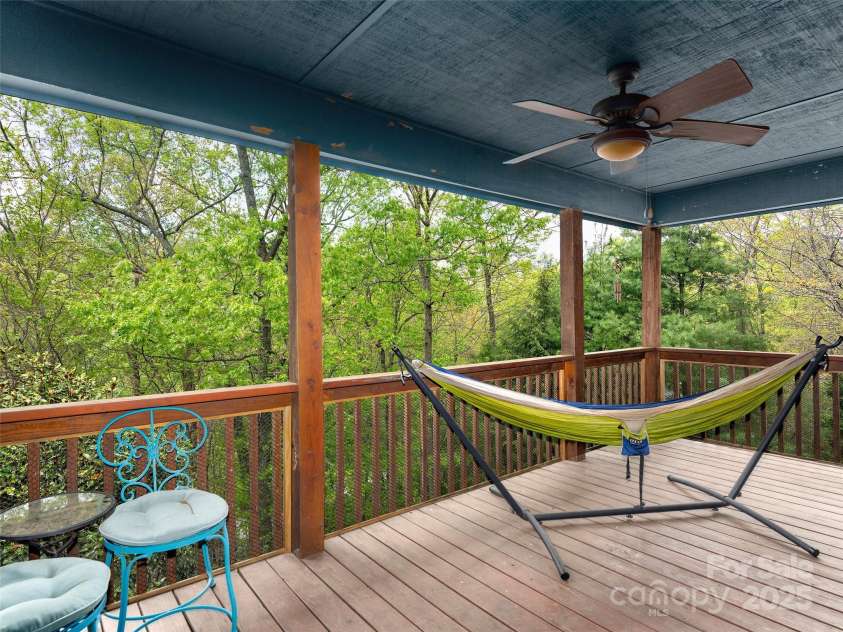 221 Holland Drive, Black Mountain, NC 28711.  MLS# CAR4253725, YatesRealty ID 28796. 
