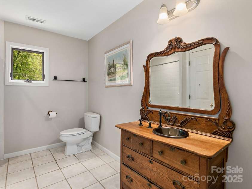 221 Holland Drive, Black Mountain, NC 28711.  MLS# CAR4253725, YatesRealty ID 28796. 