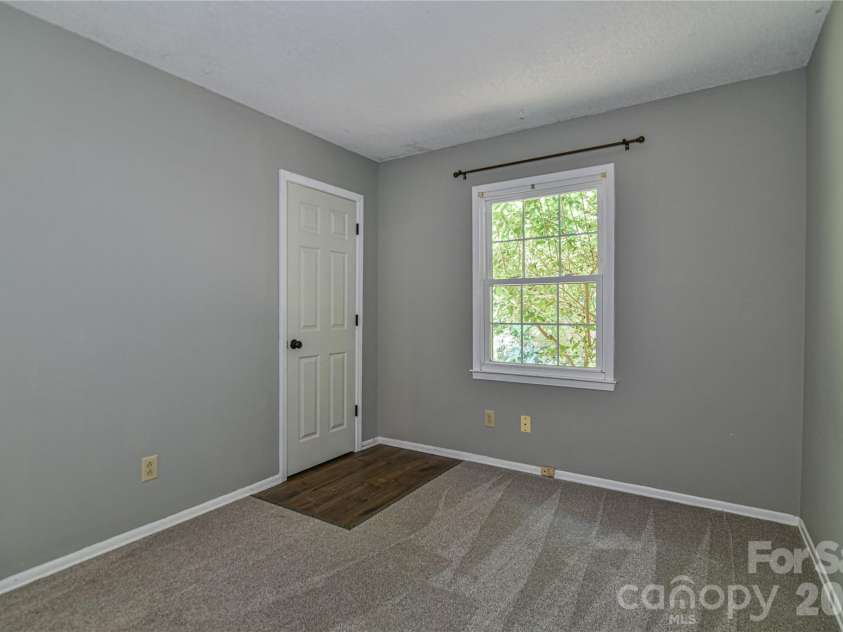 115 Wicklow Drive, Asheville, NC 28806.  MLS# CAR4389269, YatesRealty ID 28797. 