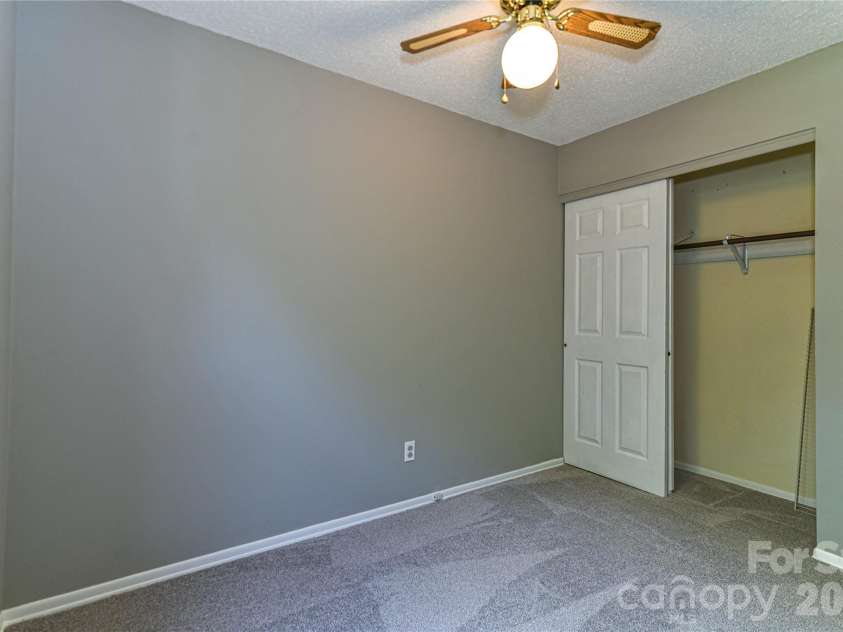 115 Wicklow Drive, Asheville, NC 28806.  MLS# CAR4389269, YatesRealty ID 28797. 
