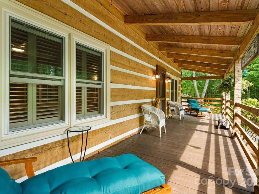 1980 Old Murray Road, Mars Hill, NC 28754.  MLS# CAR4271004, YatesRealty ID 28797. 