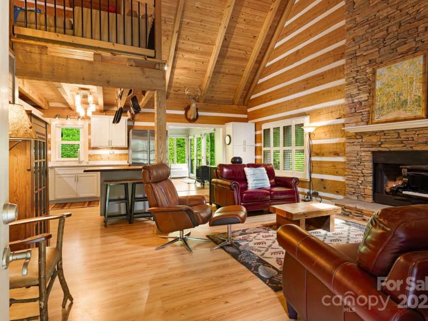 1980 Old Murray Road, Mars Hill, NC 28754.  MLS# CAR4271004, YatesRealty ID 28797. 