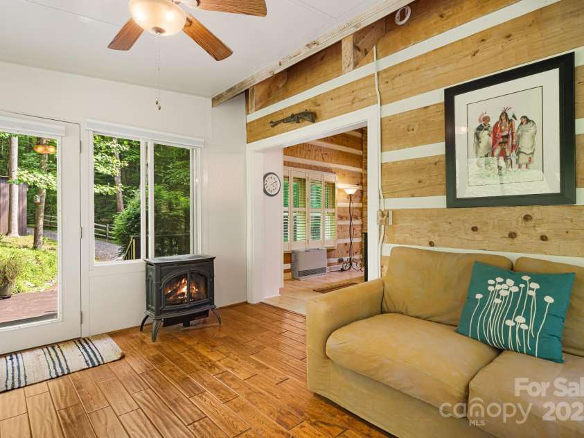 1980 Old Murray Road, Mars Hill, NC 28754.  MLS# CAR4271004, YatesRealty ID 28797. 