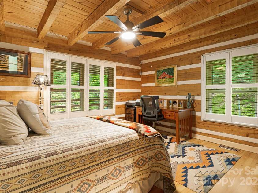 1980 Old Murray Road, Mars Hill, NC 28754.  MLS# CAR4271004, YatesRealty ID 28797. 