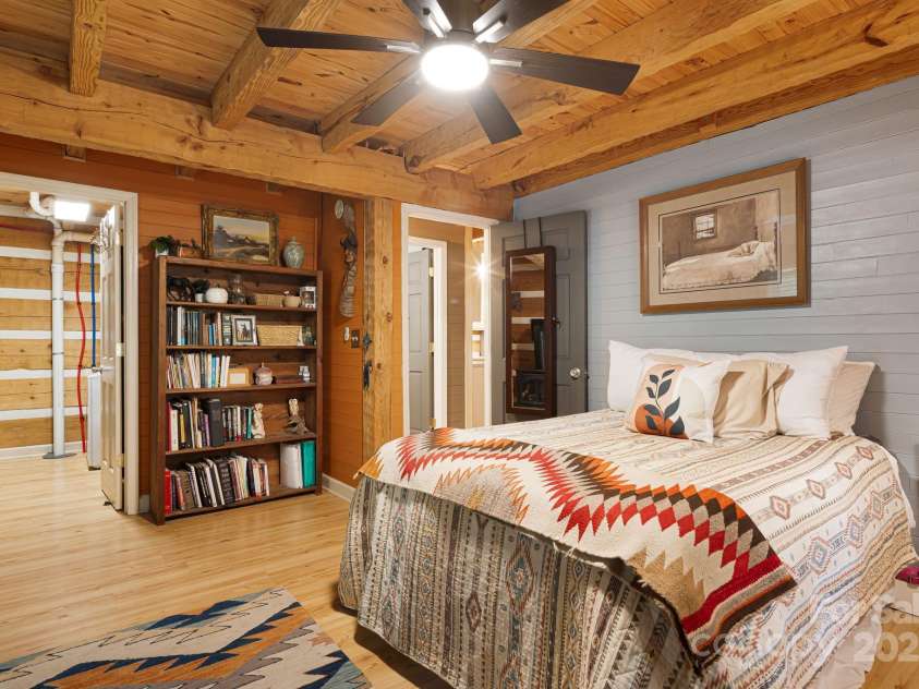 1980 Old Murray Road, Mars Hill, NC 28754.  MLS# CAR4271004, YatesRealty ID 28797. 