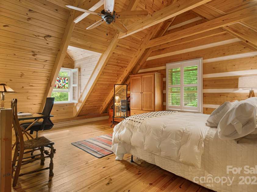 1980 Old Murray Road, Mars Hill, NC 28754.  MLS# CAR4271004, YatesRealty ID 28797. 