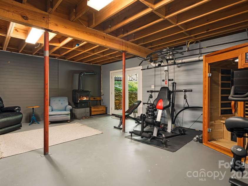 1980 Old Murray Road, Mars Hill, NC 28754.  MLS# CAR4271004, YatesRealty ID 28797. 