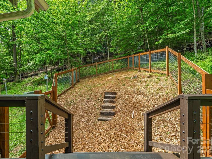 1980 Old Murray Road, Mars Hill, NC 28754.  MLS# CAR4271004, YatesRealty ID 28797. 