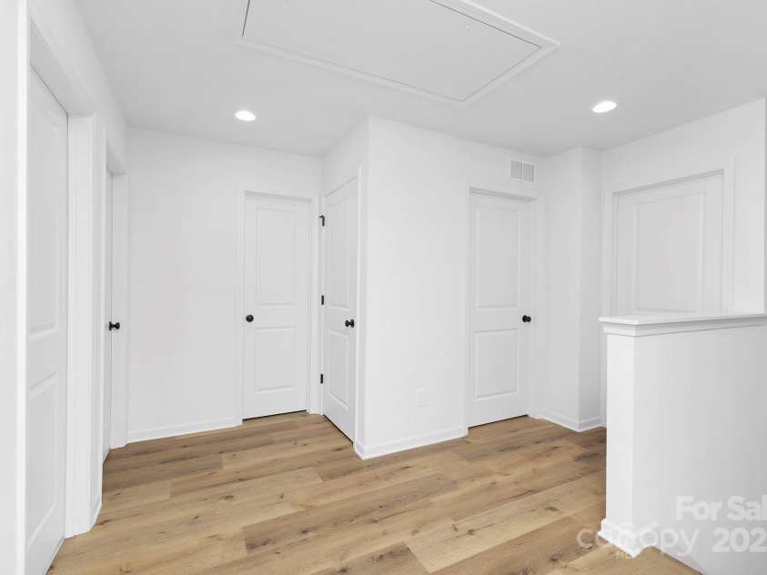 428 Clay Street, Mooresville, NC 28115.  MLS# CAR4267174, YatesRealty ID 28799. 