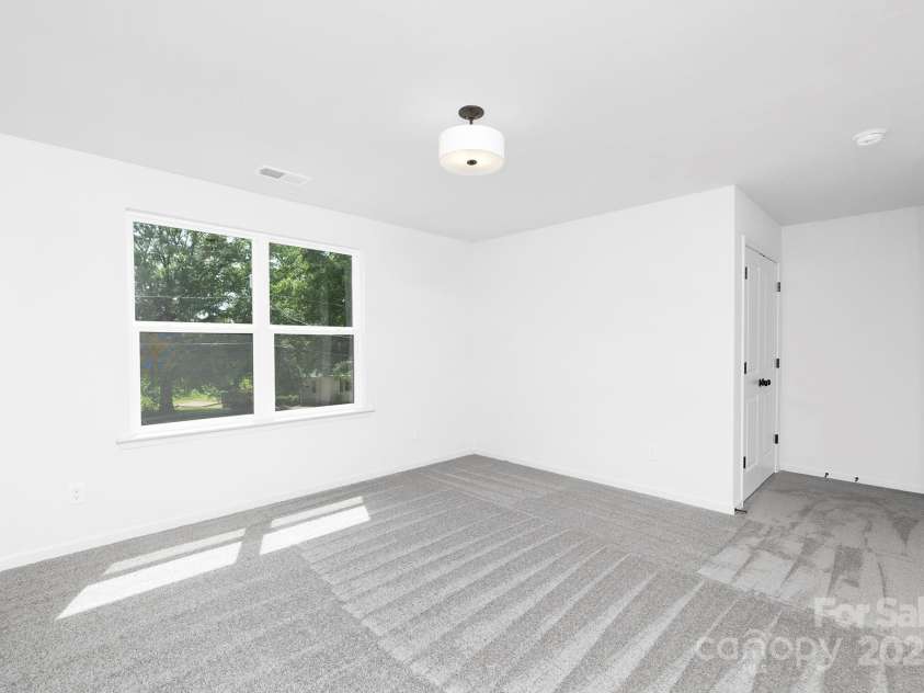 428 Clay Street, Mooresville, NC 28115.  MLS# CAR4267174, YatesRealty ID 28799. 