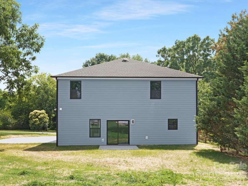 428 Clay Street, Mooresville, NC 28115.  MLS# CAR4267174, YatesRealty ID 28799. 