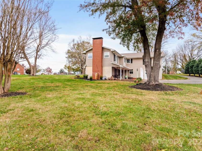 311 Main Street, Boonville, NC 27011.  MLS# CAR4203092, YatesRealty ID 288. 