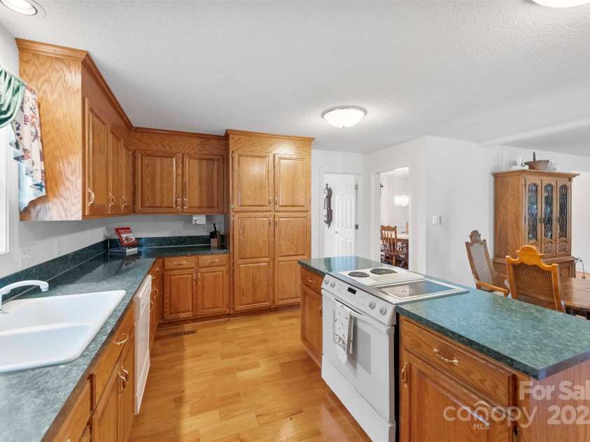 908 Ramseur Road, Bessemer City, NC 28016.  MLS# CAR4299106, YatesRealty ID 288. Kitchen