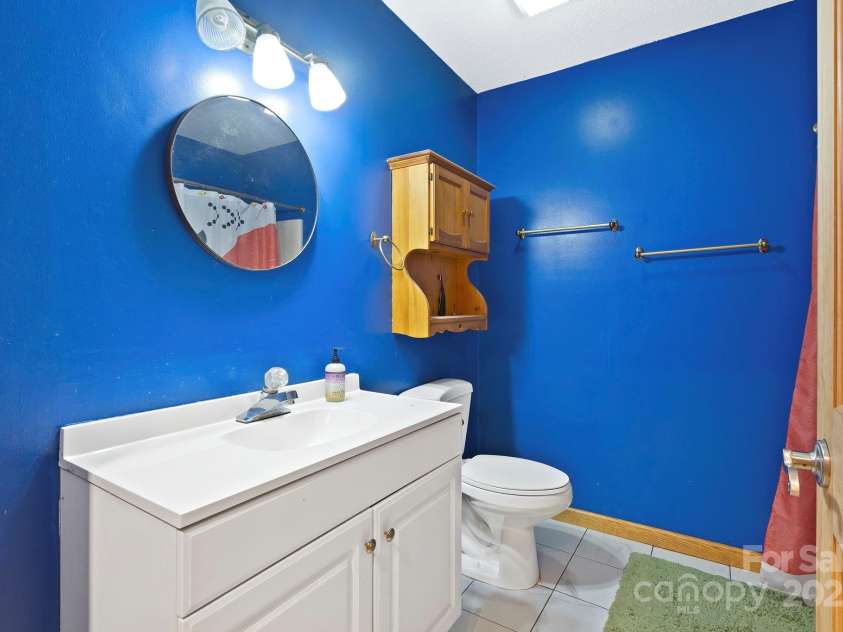 23 Hunting Lodge Drive, Black Mountain, NC 28711.  MLS# CAR4268243, YatesRealty ID 2880. 