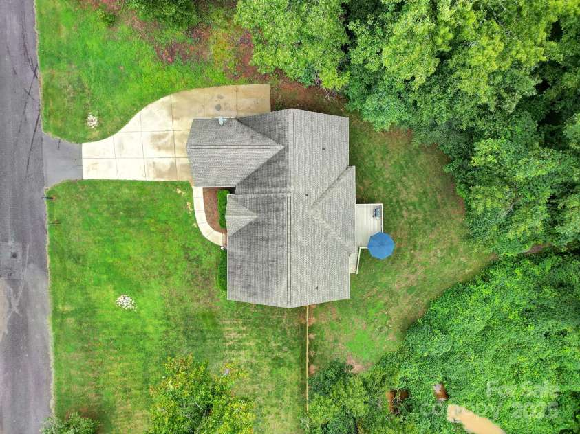 910 Pine Knoll Road, Fort Mill, SC 29715.  MLS# CAR4287657, YatesRealty ID 2880. 