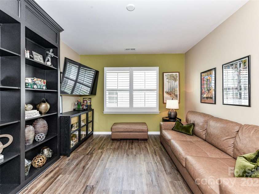 5064 Lassen Volcanic Trail, Lancaster, SC 29720.  MLS# CAR4269047, YatesRealty ID 28804. Flex Room