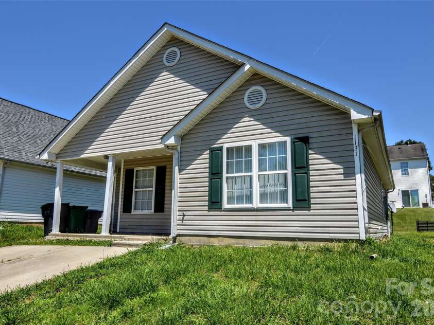1131 Hannah Rae Court, Charlotte, NC 28214.  MLS# CAR4390631, YatesRealty ID 28807. 