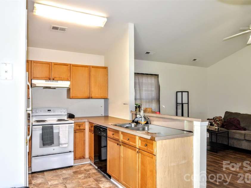 1131 Hannah Rae Court, Charlotte, NC 28214.  MLS# CAR4390631, YatesRealty ID 28807. 