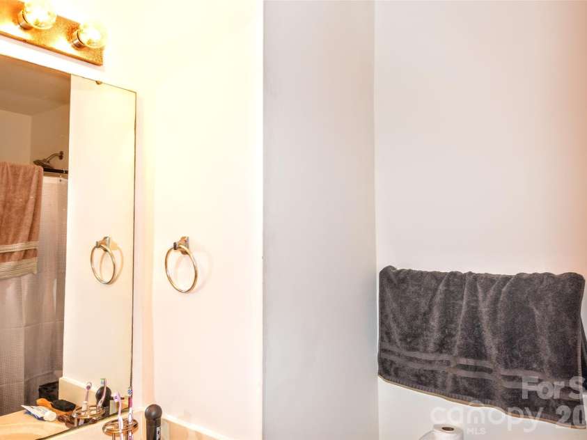 1131 Hannah Rae Court, Charlotte, NC 28214.  MLS# CAR4390631, YatesRealty ID 28807. 